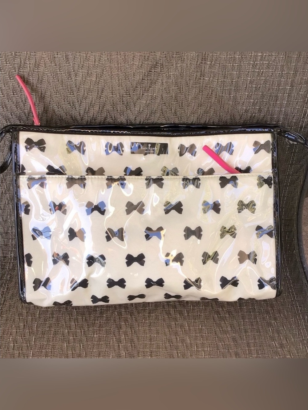 Kate Spade Heddy Vinyl Black/Cream Bow Cosmetics Bag